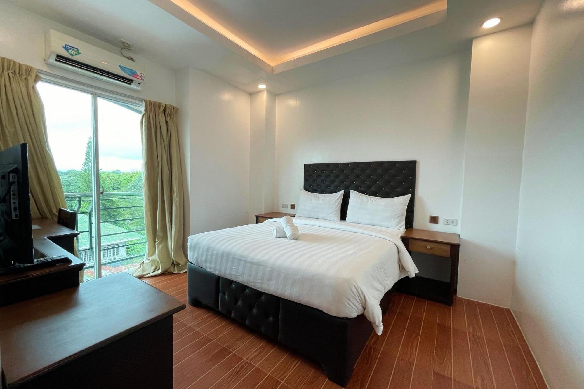 Diamond Spring Hotel Angeles Room photo
