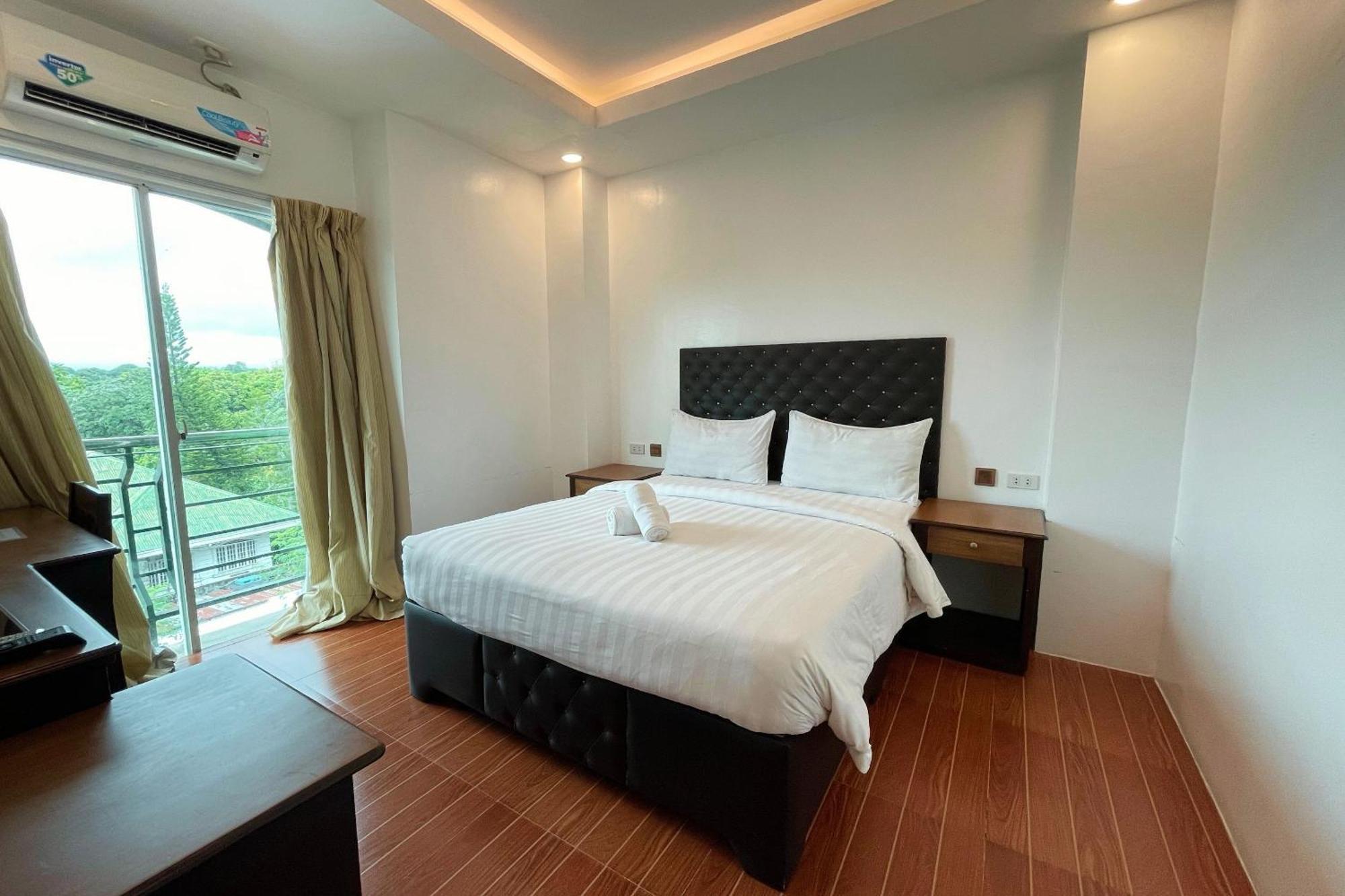 Diamond Spring Hotel Angeles Room photo