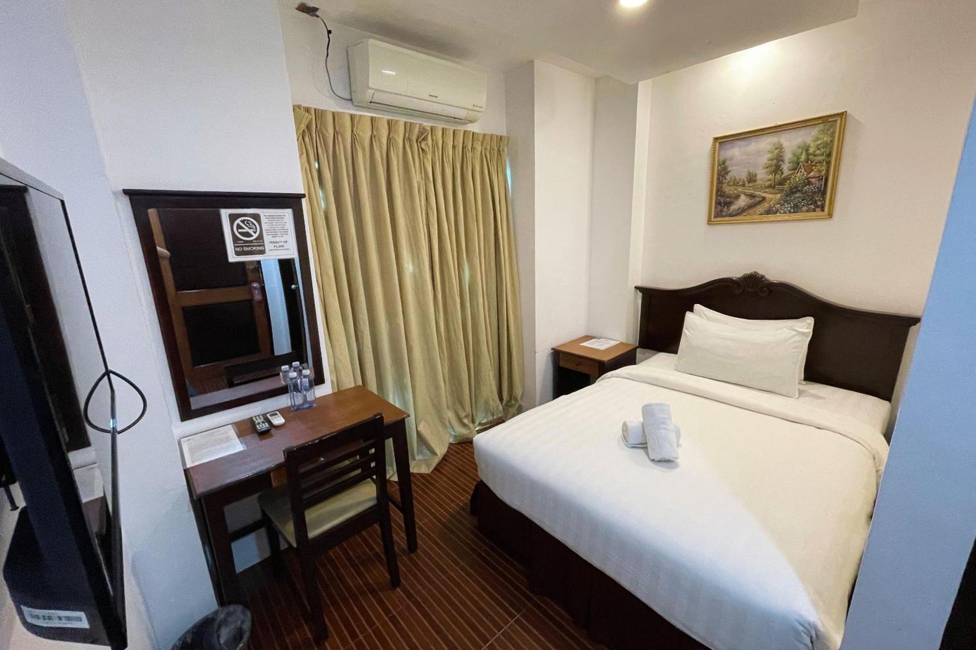 Diamond Spring Hotel Angeles Room photo